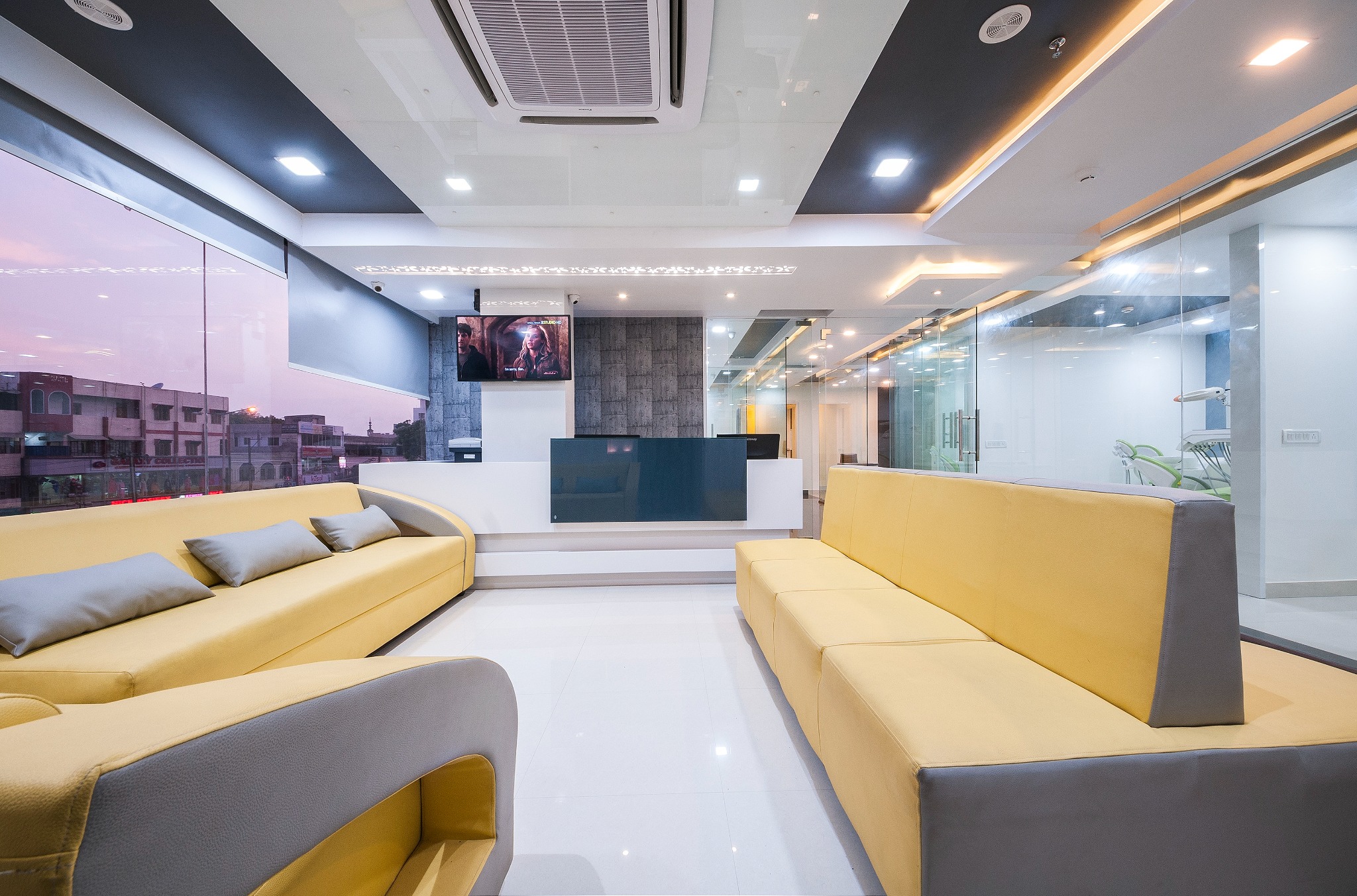 Dental Aswin reception counter detail