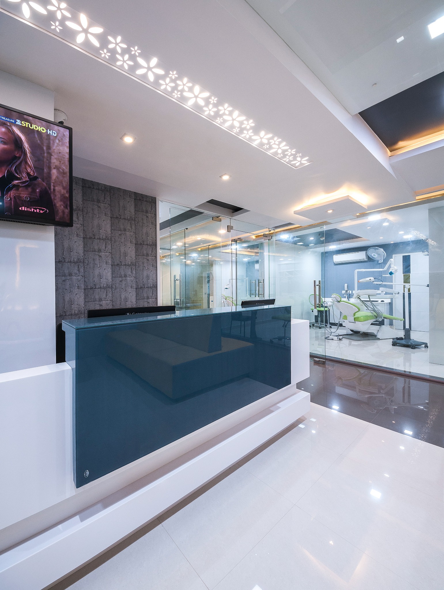 Dental Aswin waiting lounge seating