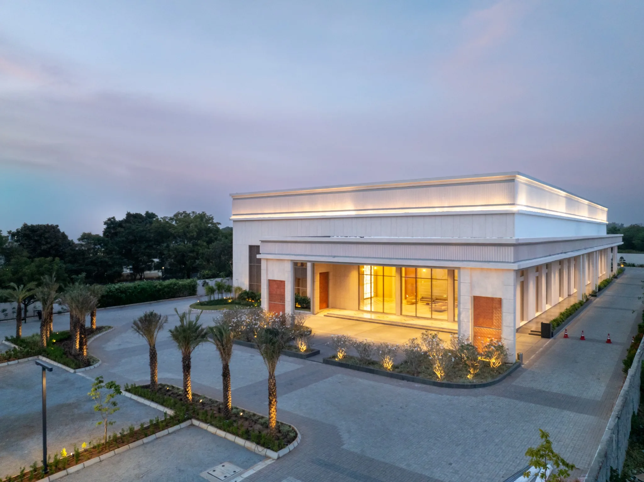 MOMENTUS exterior illuminated evening view