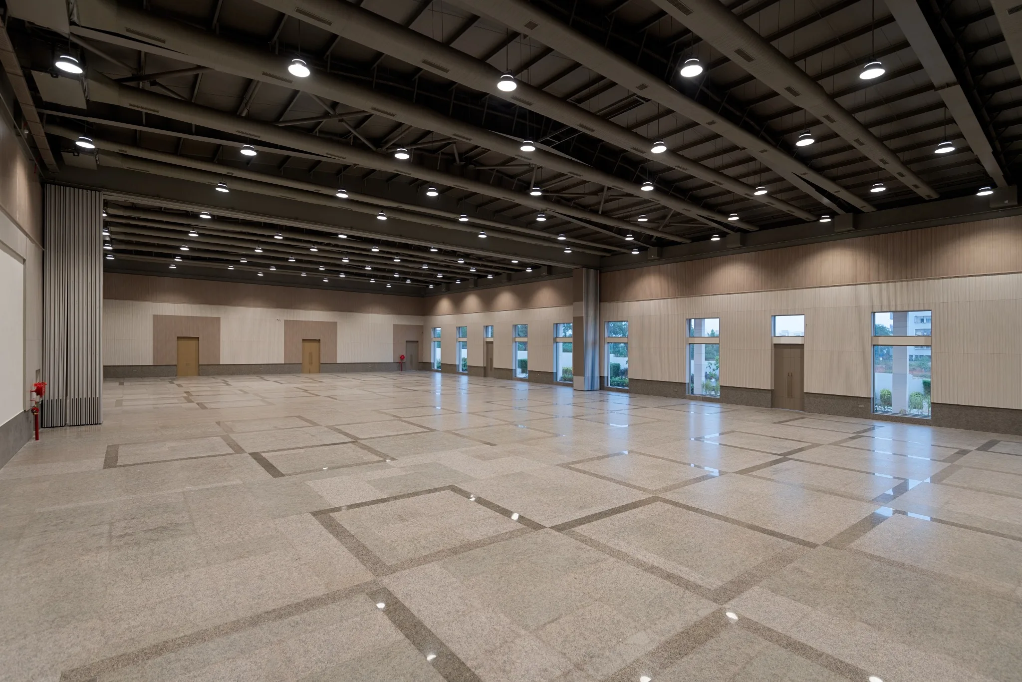 MOMENTUS lobby interior with seating arrangement