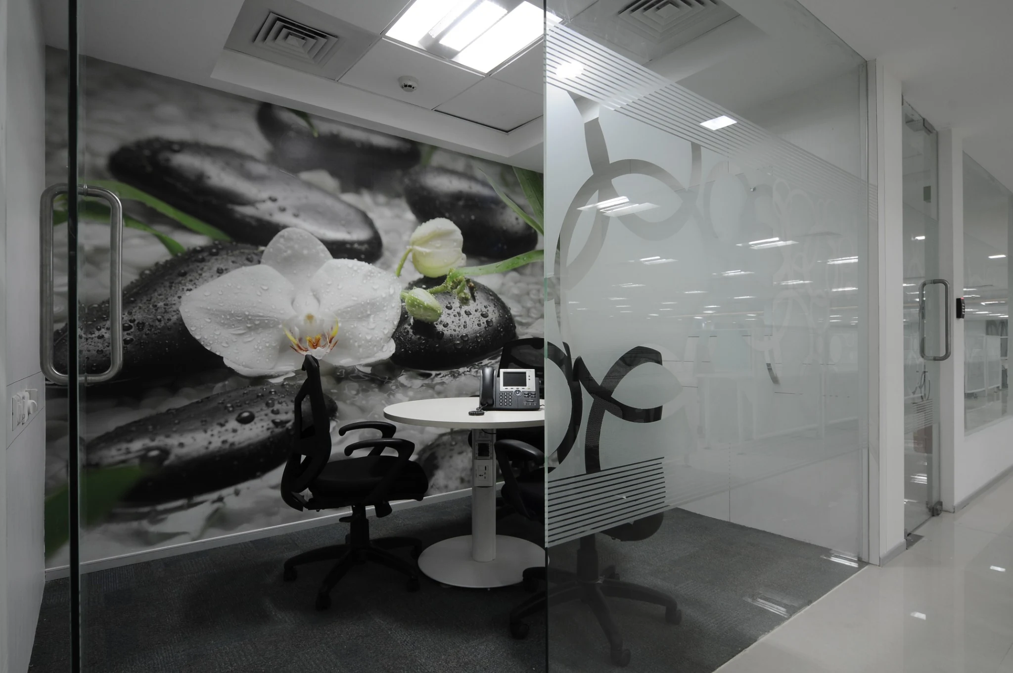 Ntt Deta gallery image 5